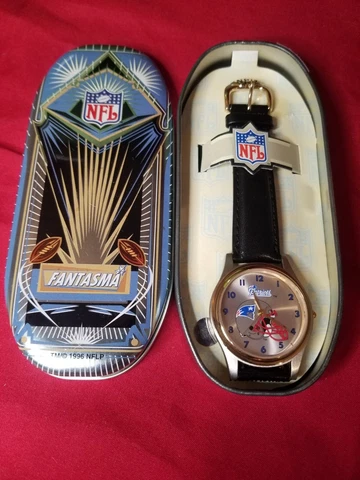 NEW Vintage 1996 FANTASMA Men's NFL Patriots Football Quartz Analog WRIST WATCH Cover