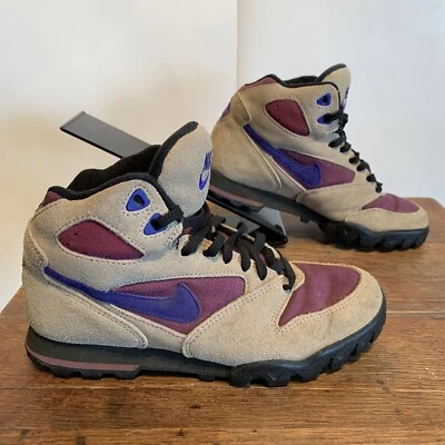 Botas de Senderismo Nike Air Swoosh Caldera 1992 De Colección ACG Para Mujer Talla 6 Usadas en Excelente Condición Rosa De Colección Foto 1 de 4