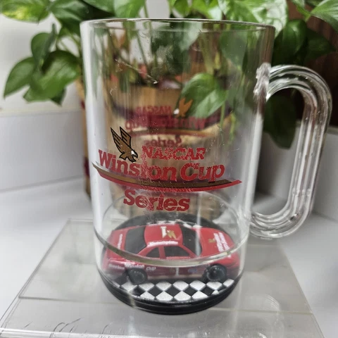 NASCAR WINSTON Cup Series Plastic Drinking Cup Mug With Diecast Car Built In Cover