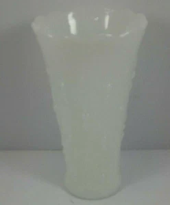 VTG White Milk Glass Vase Teardrop Pattern Ruffled 7" Farmhouse Rustic - Picture 1 of 7