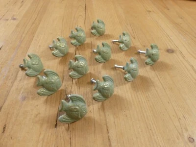 12 CAJONES DE PECES TIRADORES ARMARIO BAÑO PERILLA NÁUTICA HIERRO FUNDIDO DECORACIÓN HIERRO FUNDIDO Foto 1 de 4