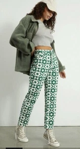 Pantalones de mezclilla para mujer PacSun tiro alto rectos flores verde blanco talla 23 - Imagen 1 de 8