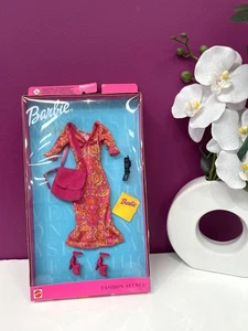 Barbie Fashion Avenue Buchmesse Charm - Bild 1 von 2
