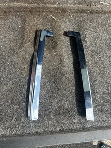 06-Up Harley Touring Tour Pack Left Right Lower Trunk Box Trim 53734-06 53735-06 - Foto 1 di 9