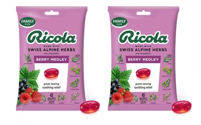 Gotas para garganta Ricola Berry Medley, 45 unidades (paquete de 2) Foto 1 de 3
