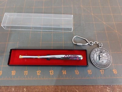 Florida Marlins L/E 1994 Key Chain + Atlanta Braves Silver & Gold Tone Pen - Image 1 of 4