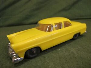  Original Lionel 6461 Evans auto loader car (yellow)