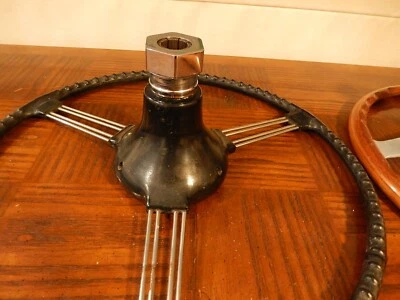 Austin Healey Volante "Bluemel's" Tuerca de Bloqueo para Buje Inferior NUEVO Foto 1 de 4