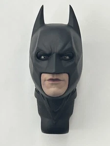 Hottoys The Batman Armory MMS702 - 1/6th Scale Masked Batman Head Sculpt - Picture 1 of 4