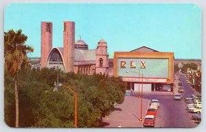 1950 Street View Autos Rex Theater & Parish Temple Reynosa Tamps Mexico Postcard - Picture 1 of 2