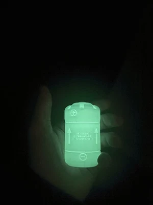 Glow in the dark Fallout: Mini Fusion cell capsule! (70mm)(green, or blue glow)
