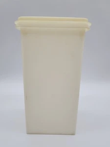 Vtg Tupperware Saltine Cracker/Bread Keeper #1314-3 Container With Lid - Picture 1 of 7