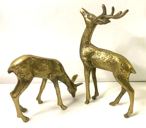 2 x Vintage Brass Spotted Deer Buck & Doe Figurines Decor - Picture 1 of 4
