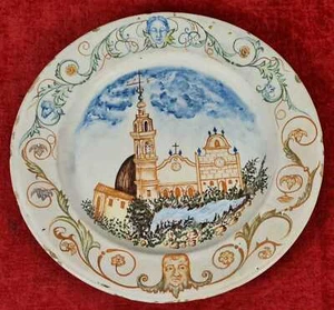ASSIETTE EN CÉRAMIQUE D'ALCORA ?. 35CM 3ÈME SAISON.CATHÉDRALE XVIIIE-XIXE SIÈCLE - Picture 1 of 2