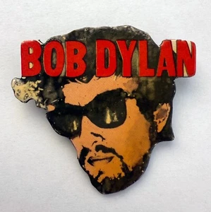 VERY RARE vintage 1983 BOB DYLAN promo pin Infidels badge die-cut button - Picture 1 of 2