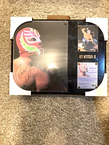 WWE WWF Wrestlemania 22 Rey Mysterio JR.Signed Autograph Plaque /CARD/CERTIFICAT - Picture 1 of 4