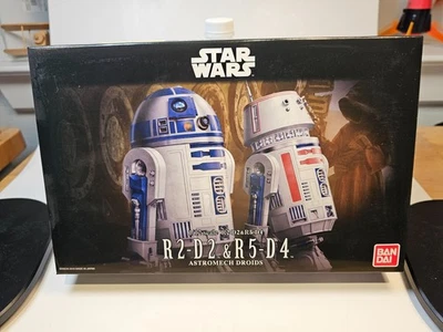 Bandai Star Wars 1/12 R2-D2 & R5-D4 Astromech Droids Robot Plastic Model Kit - Image 1 of 4