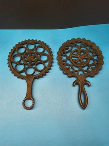 Set of 2 Vintage Cast Iron Trivets. 6" - Picture 1 of 4