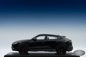 1/18 MR Collection Lamborghini Urus Performante Gloss Black 🤝 OPEN FOR TRADE🤝 - Picture 1 of 5