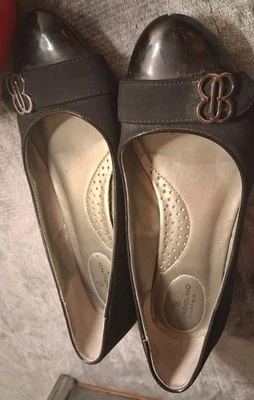 Zapatos de salón flexibles Bandolino vintage apenas usados para mujer 6,5 negros brillantes Foto 1 de 4