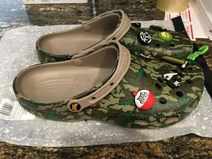New Mens Crocs Luke Combes Classic Clogs, size 13 shoes - Picture 1 of 2
