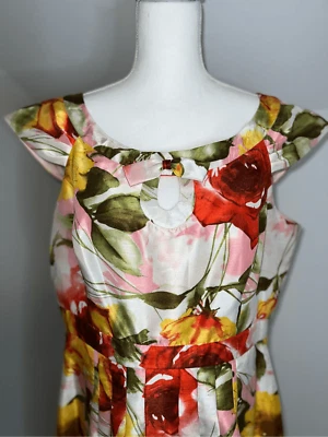 Vestido plisado acampanado y ajuste floral para mujer 16 boda invitados jardín Foto 1 de 4