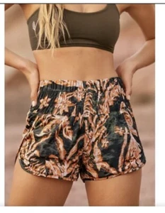 Small Free People FP Movement The Way Home Printed Shorts in Black Combo NEW - Picture 1 of 5
