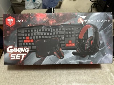 GAMING SET TASTIERA MOUSE CUFFIE MOUSE PAD  - Immagine 1 di 2