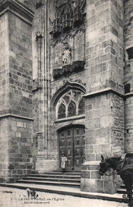CPA 53 LAVAL - Portail de l'Eglise - Imagen 1 de 2
