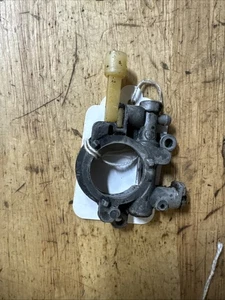 1127 640 3204 OIL PUMP  - Picture 1 of 2