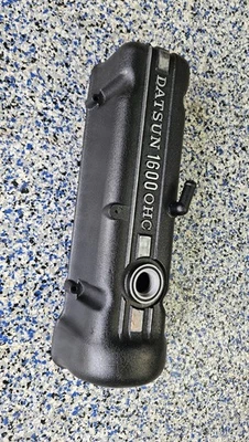 Cabezal de motor Datsun 510 610 520 521 OEM 1600 negro cubierta de válvula antiarrugas OEM Foto 1 de 4
