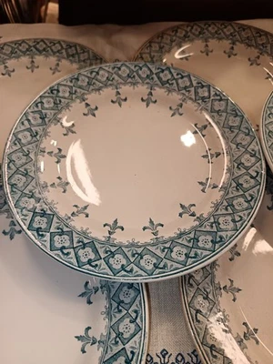 Assiette à dessert terre de fer modèle Andrée Creil et Montereau - Photo 1/4