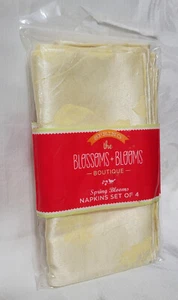 Set of 4 Blossoms & Blooms Kohls Damask Yellow Spring Cloth Napkins 19"x19" NIP - Picture 1 of 4
