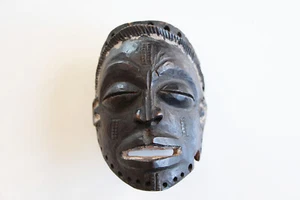 Vintage Female African Mask, Mwana Pwo - Picture 1 of 9