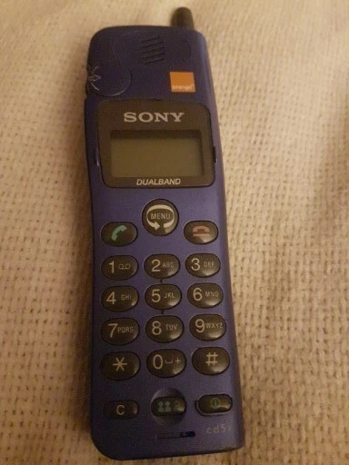 Téléphone vintage Sony CMD-CD5 / NON TESTÉ  - Photo 1/1