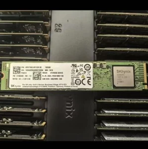 SSD 1,92 TB SK hynix PE9010 M.2 NVME 22110 PCIE3.0 HFS1T9GDJ0X132N BE FW:51092A30 - Foto 1 di 3