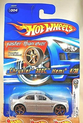 Hot Wheels Faster Than Ever #4 2006 primera edición 4/38 Chrysler 300C HEMI plateado Foto 1 de 4