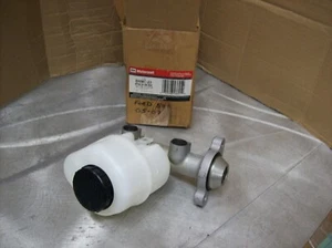 Ford OEM Genuine Motorcraft Master Cylinder BRMC-23 - Picture 1 of 1