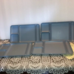 4 Tupperware Divided Trays Dinning Picnic Vintage 1980’s Discontinued NOS Blue - Picture 1 of 4