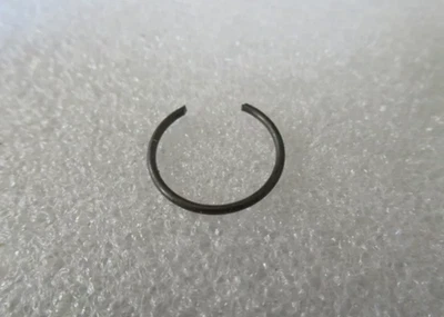 NEW OEM 1985-2016 YAMAHA INNER CIRCIP XV250 XC125 YJ125 93450-14088-00 - Image 1 of 4