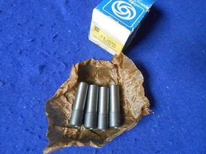 NOS British Leyland Valve Guides (4) Triumph TR7 142476 - Foto 1 di 3