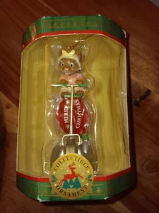 Trevco Staubsauger mit Maus Weihnachtsschmuck Handarbeit Vintage Sammlerstück RAR - Bild 1 von 6