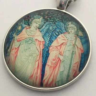 Edward Burne Jones Adoration of Magi detail  ANGELS NECKLACE   UK seller H10 - Image 1 of 4