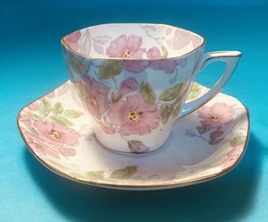 Vintage Foley Bone China Gardenia pattern Cup & Saucer - Picture 1 of 5