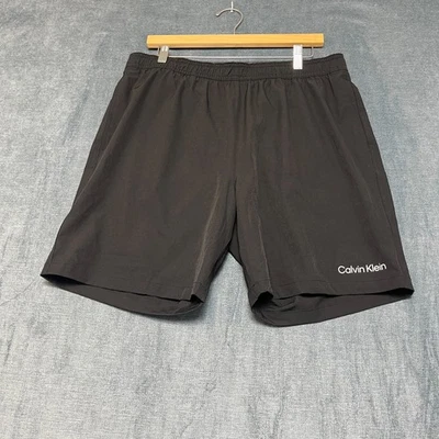Pantalones cortos de baño Calvin Klein para hombre grandes negros con logotipo de marca estándar de secado rápido Foto 1 de 4