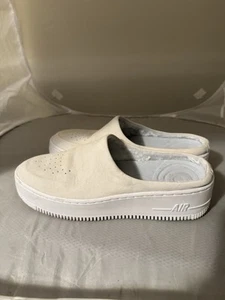 Zapato sin cordones informal de terciopelo para mujer Nike Air Force 1 Lover XX AO1523-100 talla 8,5 - Imagen 1 de 11