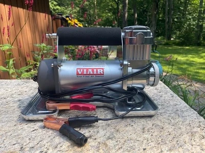 Kit Compresor de Aire Portátil Viair 400P 12v 150 PSI 40043 Foto 1 de 4