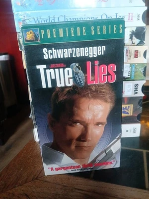 True Lies VHS 1996 Arnold Schwarzenegger - Image 1 of 2