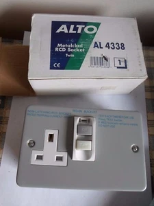 ALTO AL4338 METALCLAD RCD SOCKET - Picture 1 of 2