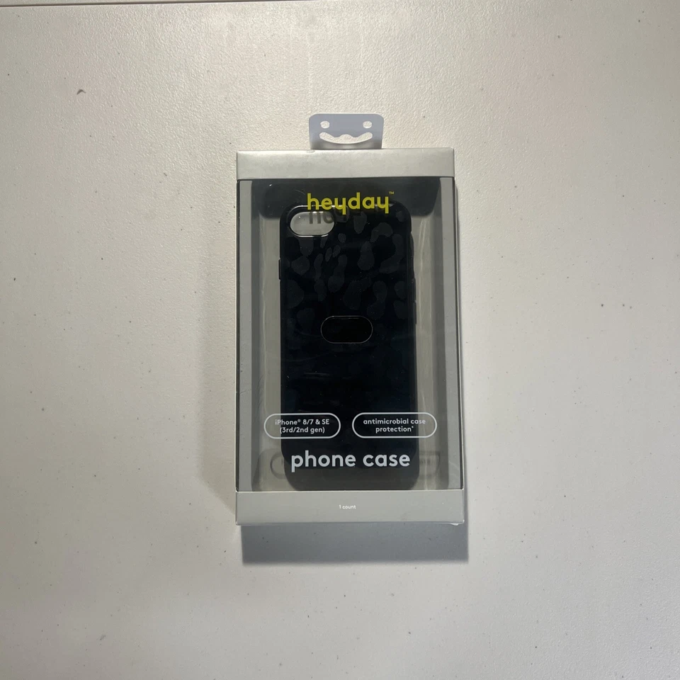 Apple iPhone SE (3rd/2nd generation)/8/7 Case - heyday Black Leopard Print - Image 1 of 1